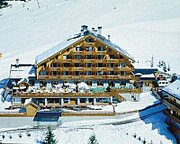 Hotel Allodis at Independent Ski Links