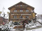 Hotel Le Roc at Independent Ski Links