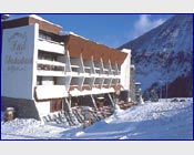 Hotel Portetta at Independent Ski Links