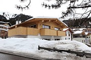 Chalet Hanzel at Independent Ski Links